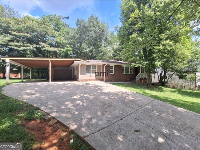 Primary Photo - 4384 Westside Dr