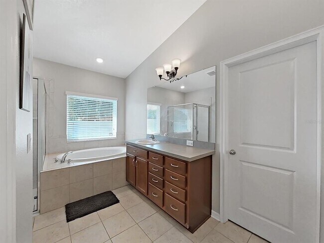 Building Photo - 14066 Finsbury Dr