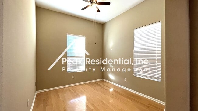 Building Photo - Wonderful Elk Grove 3bd/2ba Home with 2 Car Garage!