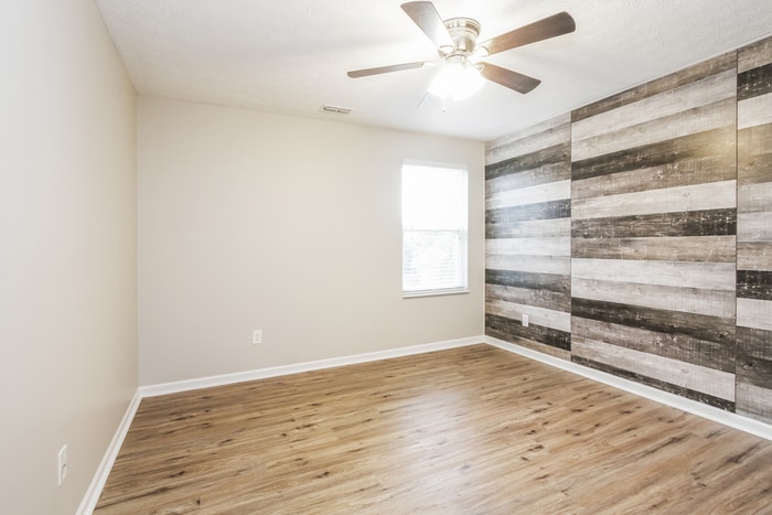 Building Photo - 6913 W Briar Park View