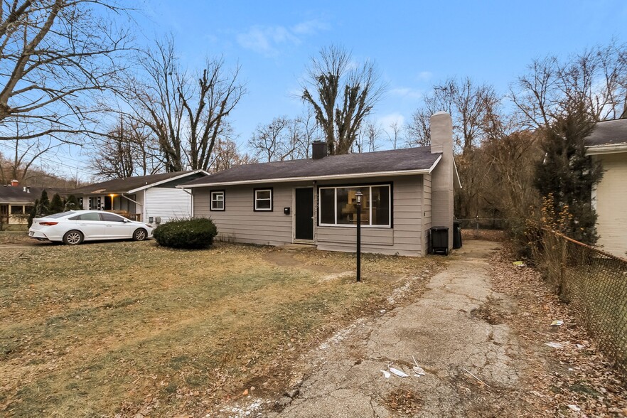 Building Photo - 1715 Monterey Ct