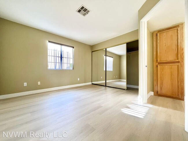 Building Photo - 2 br, 2 bath House - 8410 Eldora Ave  #1003