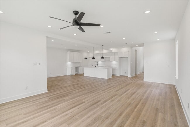 Building Photo - 7412 Hezekiah Ln