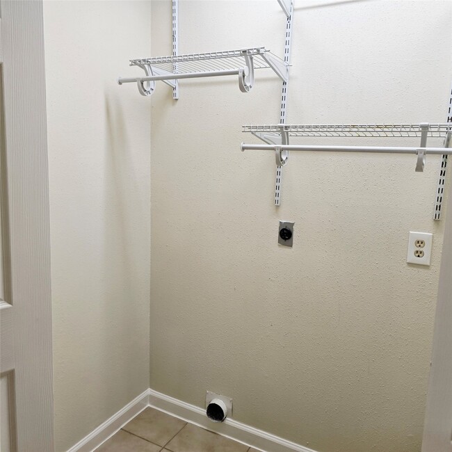 Building Photo - 3722 Westheimer Pl Dr