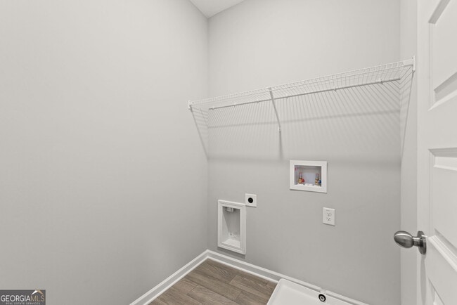 Building Photo - 559 Belmont Ln