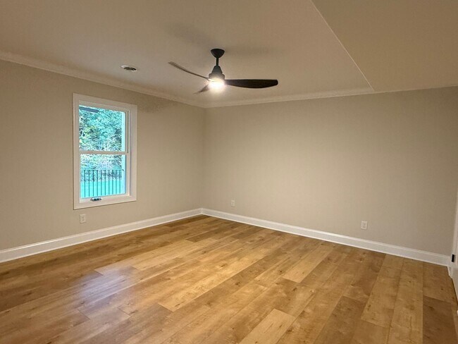 Building Photo - Short term Rental Home!