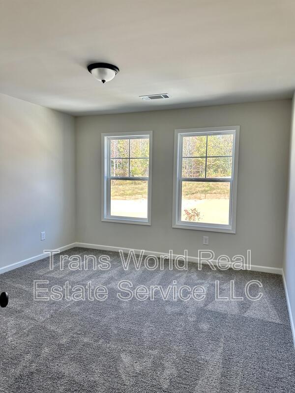 Building Photo - 250 Station Overlook Dr