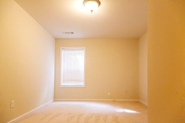 Building Photo - 1644 Caswell Pkwy