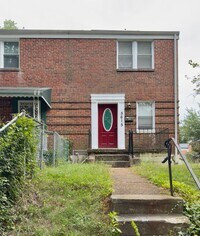 Building Photo - 5615 Belle Ave