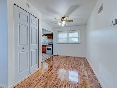 Building Photo - 4469 Mohegan Dr