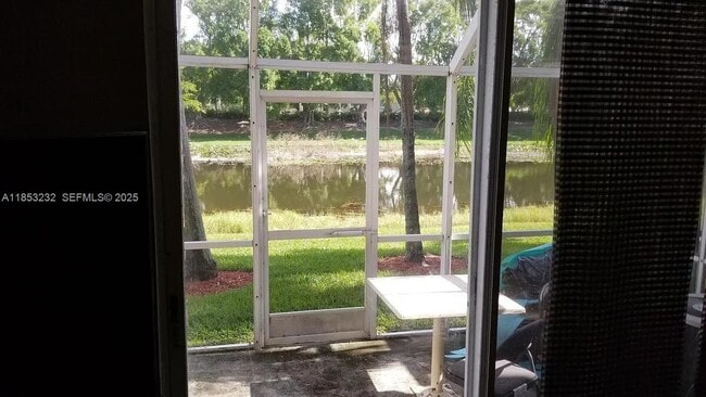 Building Photo - 1354 Veracruz Ln