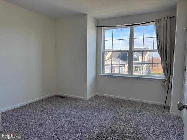 Building Photo - 267 Doylestown