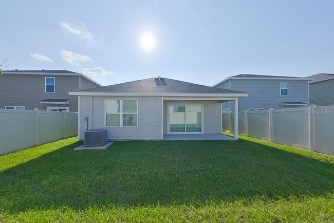 Building Photo - 8731 SW 44th Ct