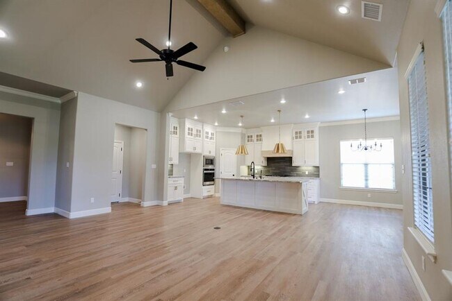 Building Photo - 4 bed 2 bath Cooper ISD