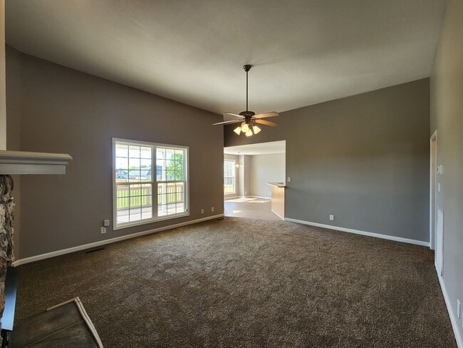 Building Photo - Your Next Home Sweet Home Awaits!