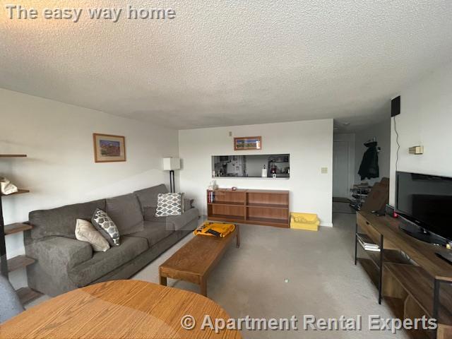 Building Photo - 175 Beacon St