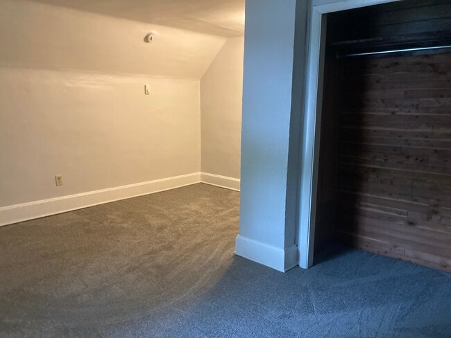 Building Photo - 6028 Penn St