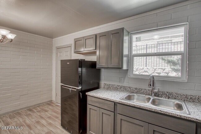 Building Photo - 3702 Keltner Ave