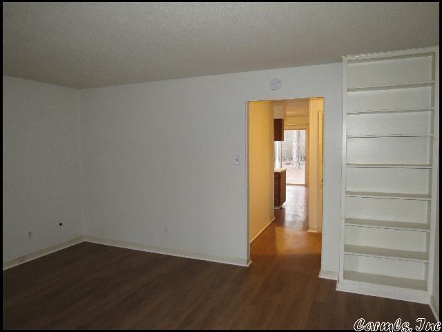 Building Photo - 9122 Tanya Dr