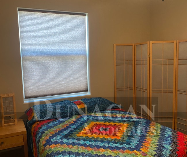 Building Photo - 3 Bedroom, 2 Bath - Partially Furnished!!!