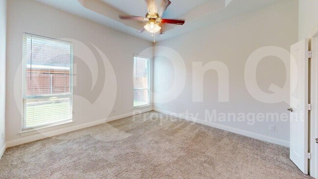Building Photo - 11001 Brownwood Pl