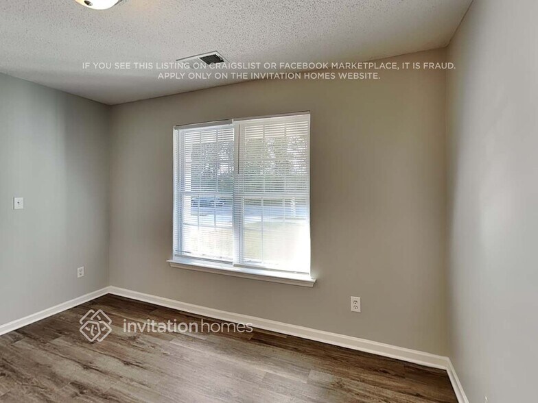 Building Photo - 5345 Kim St SW