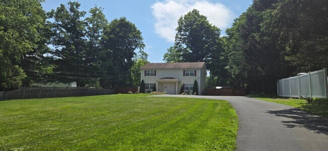 Building Photo - 1335 Union Ave