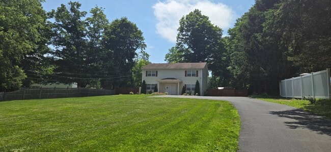 Primary Photo - 1335 Union Ave