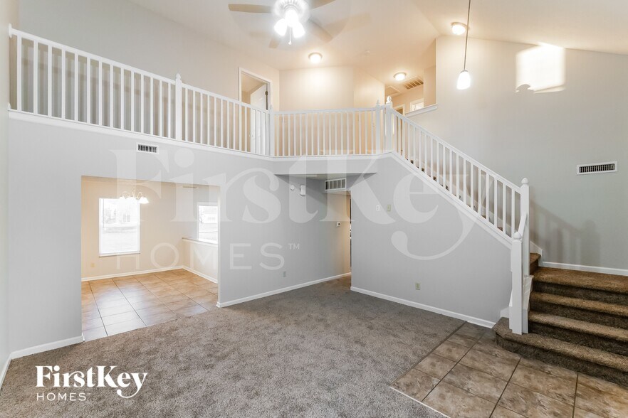 Building Photo - 4744 Altar Ct