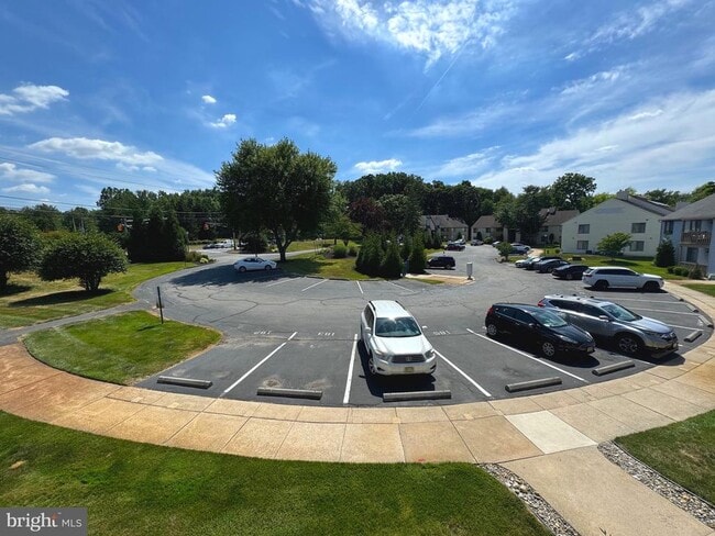 Building Photo - 1502 The Woods