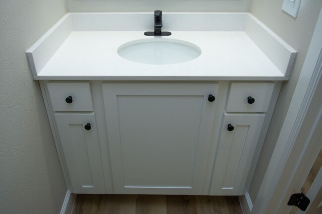 Building Photo - New 3 Bedroom / 2.5 Bathroom Townhome in Decatur!