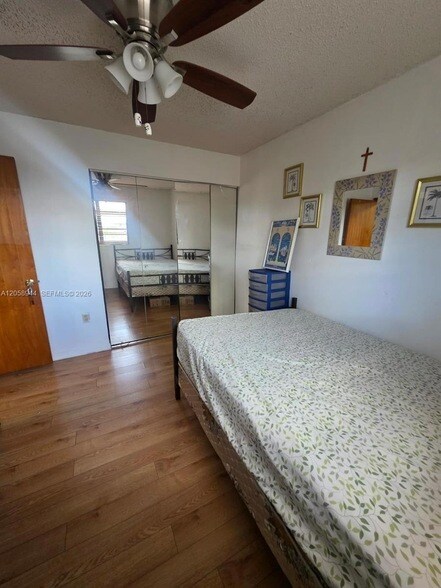 Building Photo - 421 SW 87th Ct