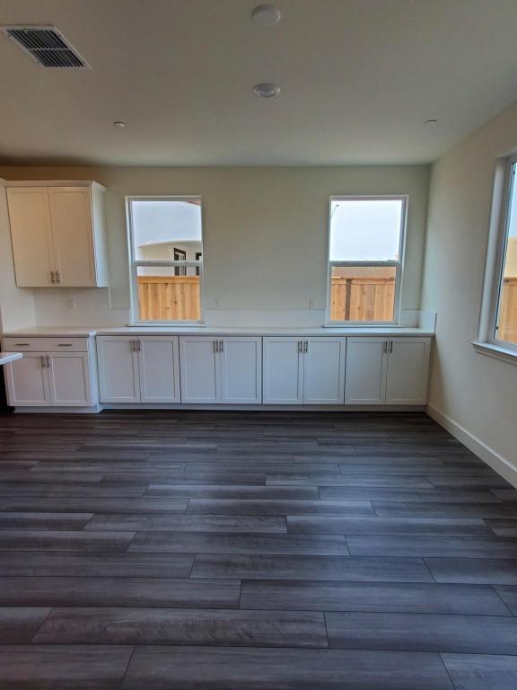 Building Photo - 4067 Stanwick Ave