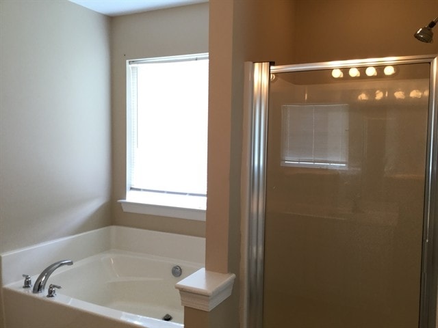 Building Photo - 456 Clearwater Dr