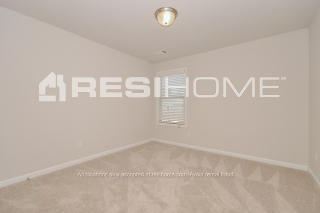 Building Photo - 3038 Faireno Pl