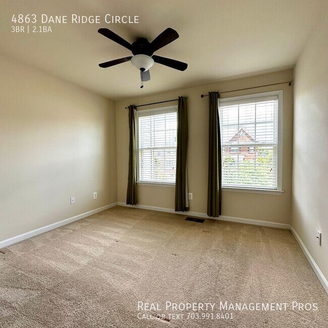 Building Photo - 4863 Dane Ridge Cir