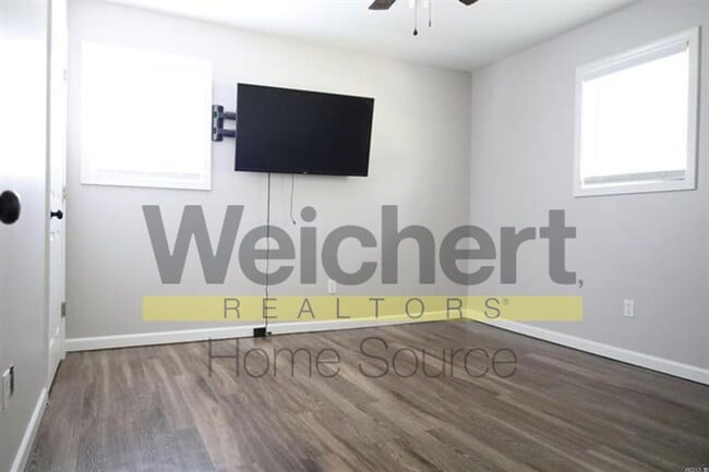 Building Photo - 3 bedroom, 1 bath home in Jonesboro