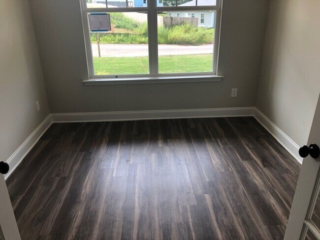 Building Photo - 103 Chancellor Ct