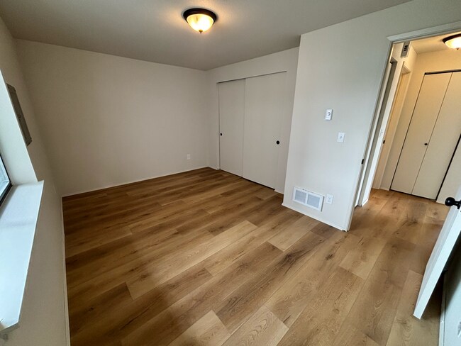 Building Photo - Wetmore Apartments