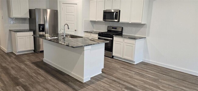 Building Photo - 1123 Desert Willow Dr