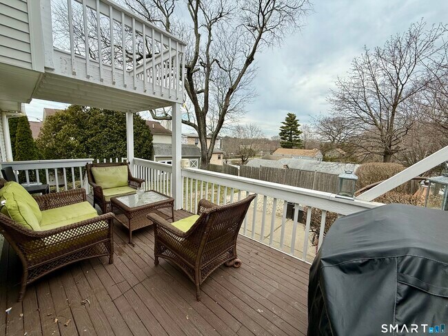 Building Photo - 65 Terrace Ave