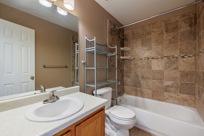 Building Photo - Beautiful 4 bedroom 2-story home in 80925