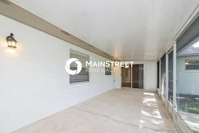 Building Photo - 3 Bedroom Pet-Friendly Home in Orlando, FL with Main Street Renewal