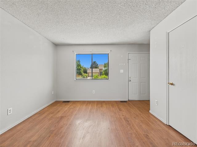 Building Photo - 904 S Uravan St