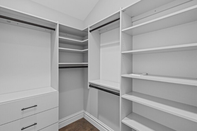 Building Photo - 7117 Northmoor Dr