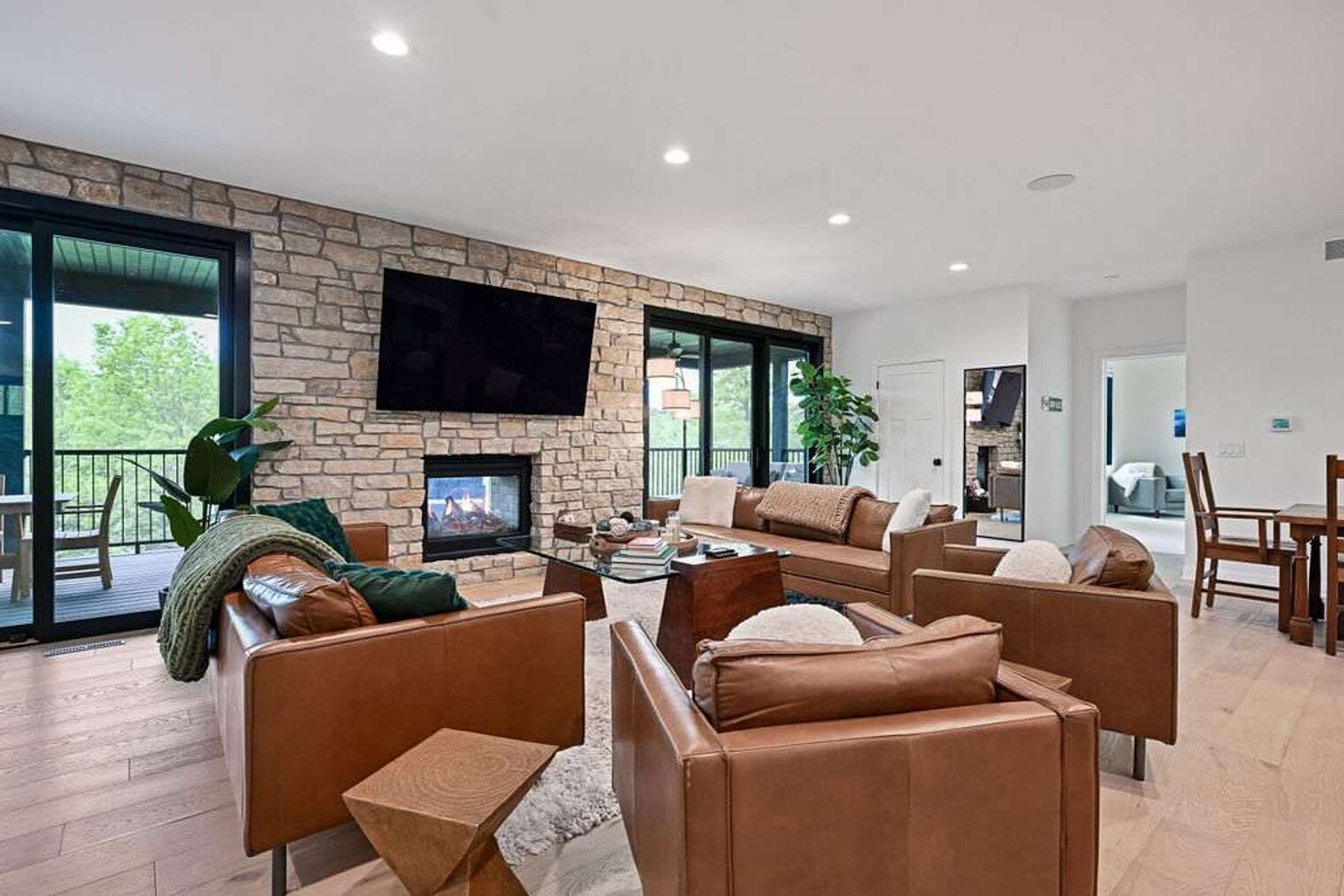 Building Photo - 1678 Archer Ave