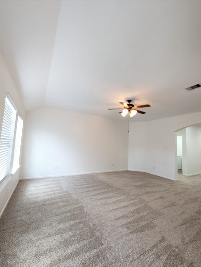 Building Photo - 5618 Savannah Woods Ln