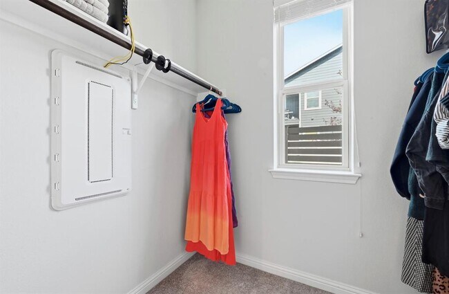 Building Photo - 8411 Leroi Dr