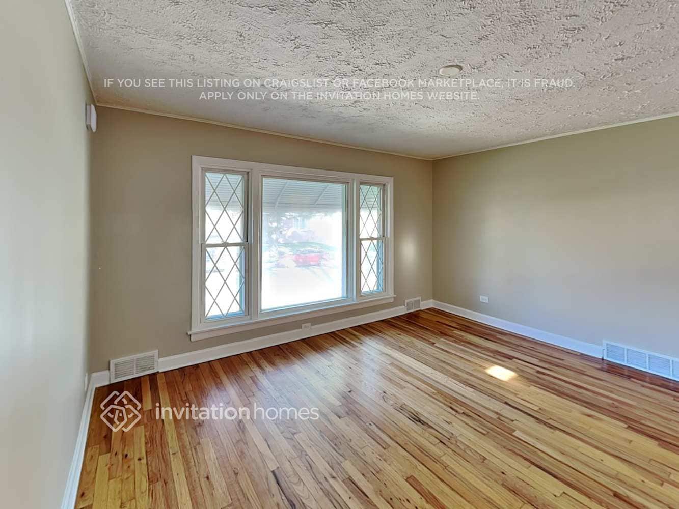 Building Photo - 4717 Wesley Terrace