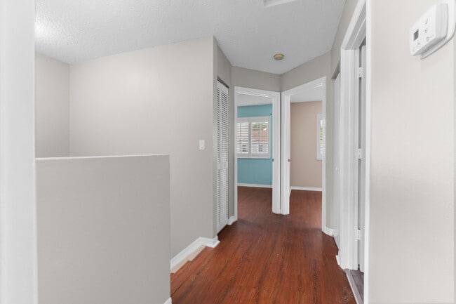 Building Photo - 1177 SW 44th Ave